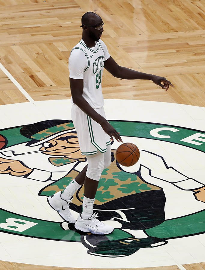 Who Holds The Title For Nba'S Largest Feet?