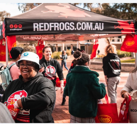 10×10 Canopy Review: Features, Benefits, Uses, and How to Choose the Right Event Canopy